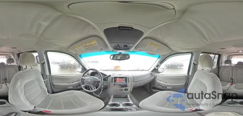 2005 Ford Explorer Xlt из США, поврежденный, VIN 1FMZU73K65UA72365